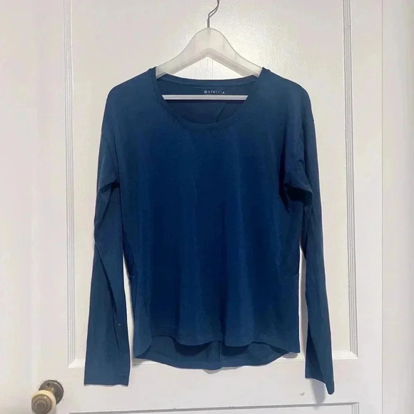 Athleta Essence Twist Blue Open Slit Back Long Sleeve Stretch Size S - Picture 1 of 3